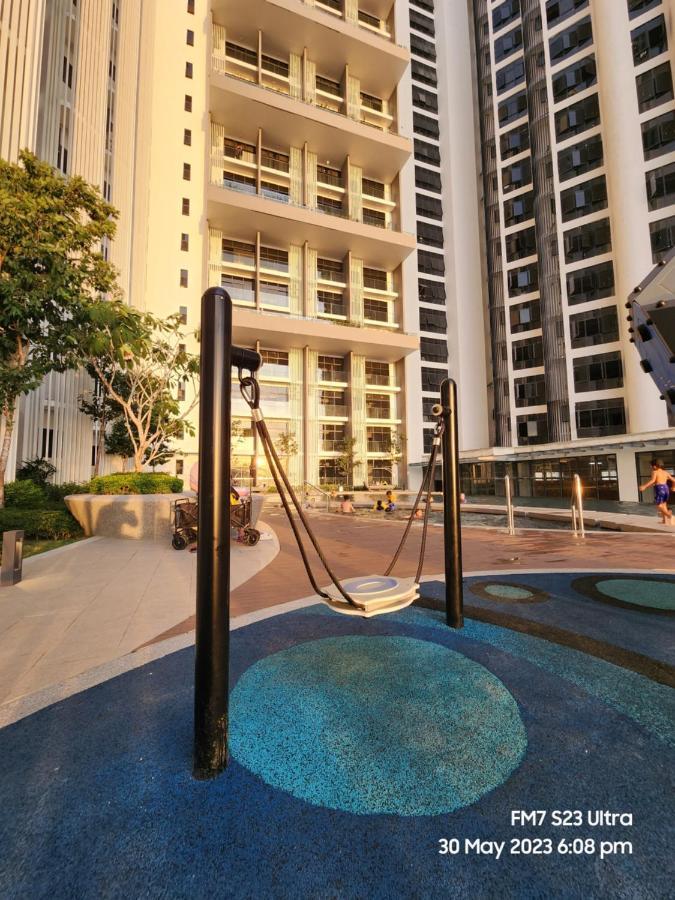 Seaview Luxury Suites At The Shore كوتا كينابالو المظهر الخارجي الصورة