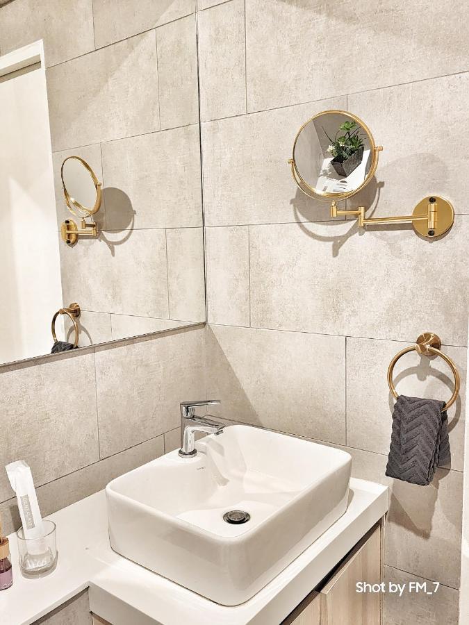 Seaview Luxury Suites At The Shore كوتا كينابالو المظهر الخارجي الصورة